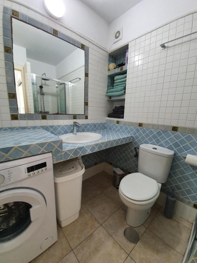 Los Fernandos, 1St Line Beachfront Poniente, 2 Bedroom Apartment Ocean Terrace Benidorm Luaran gambar